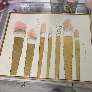 Makeup brush picture